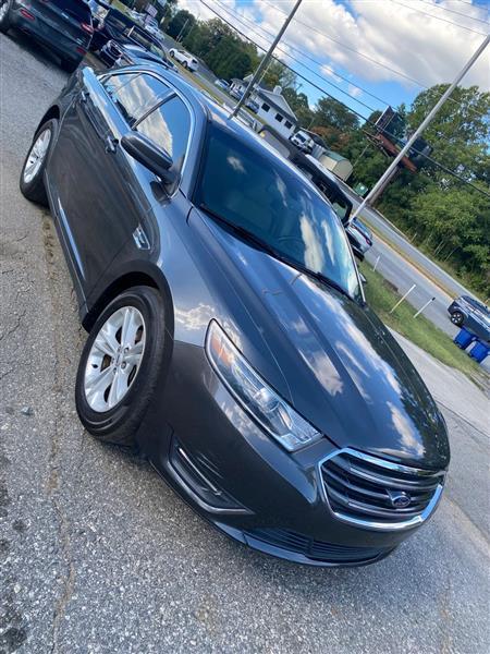 Ford Taurus SEL FWD 2018