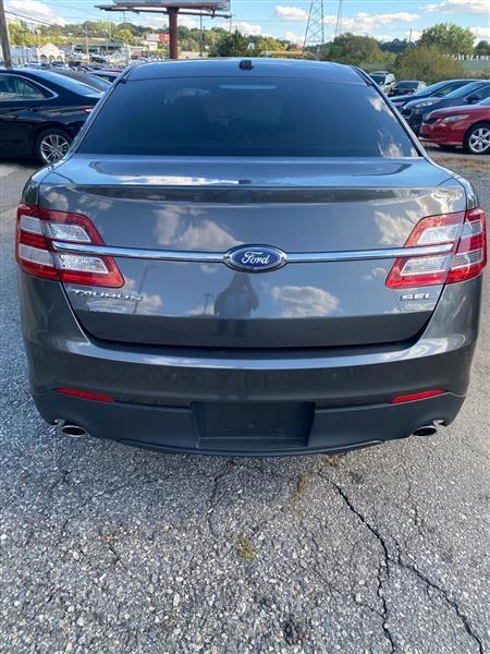 Ford Taurus SEL FWD 2018