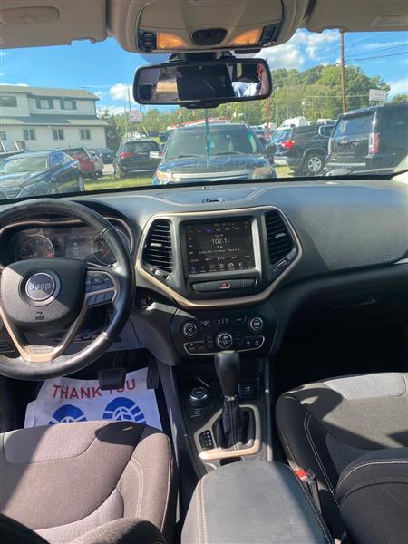Jeep Cherokee Latitude 4WD 2015