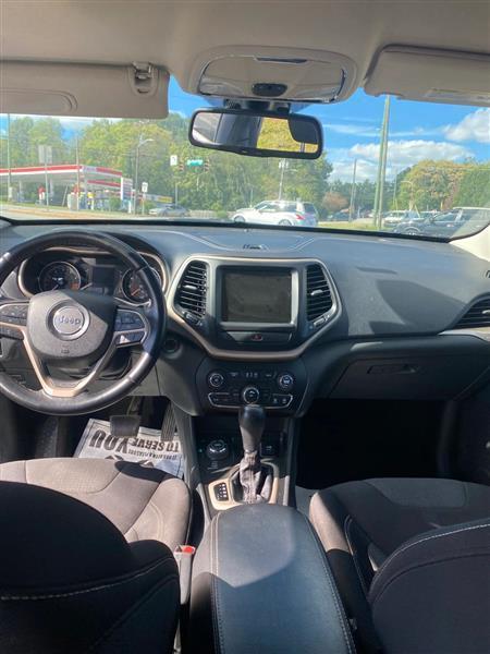 Jeep Cherokee Latitude 4WD 2015
