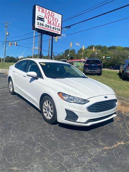 Ford Fusion S 2018