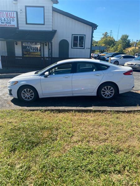 Ford Fusion S 2018