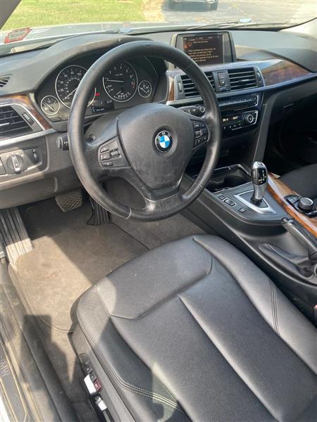 BMW 3-Series 320i Sedan 2017