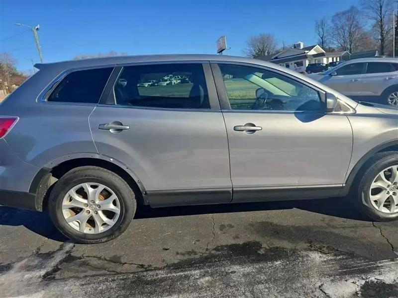 Mazda CX-9 Touring 2011