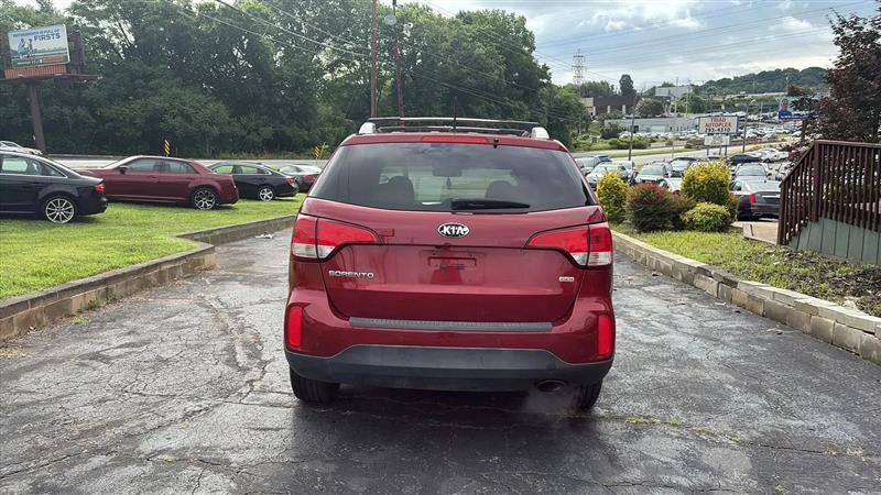 Kia Sorento LX 2WD 2014