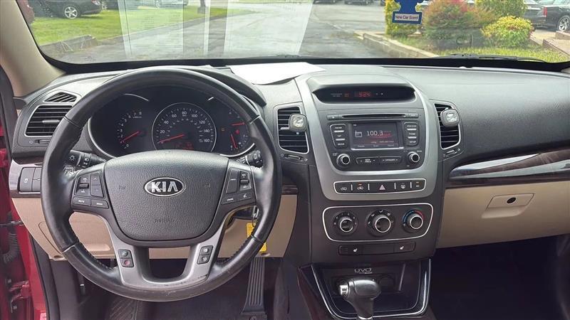 Kia Sorento LX 2WD 2014