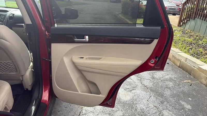 Kia Sorento LX 2WD 2014