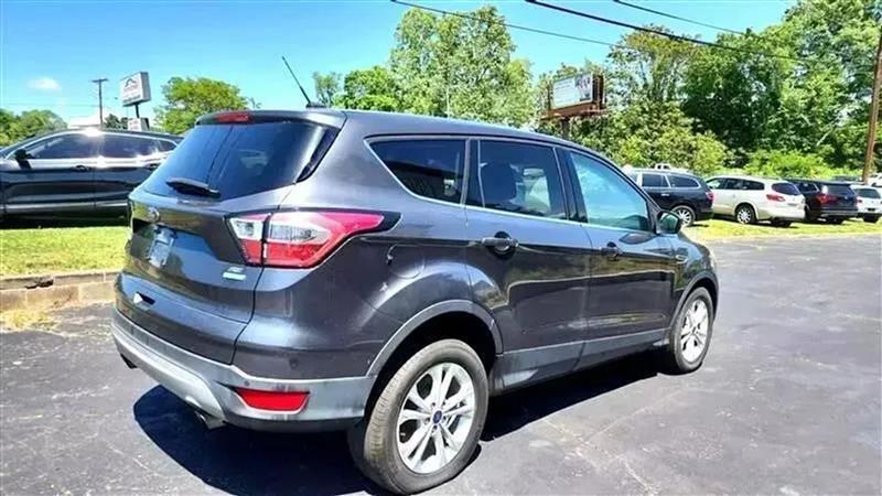 Ford Escape SE FWD 2017