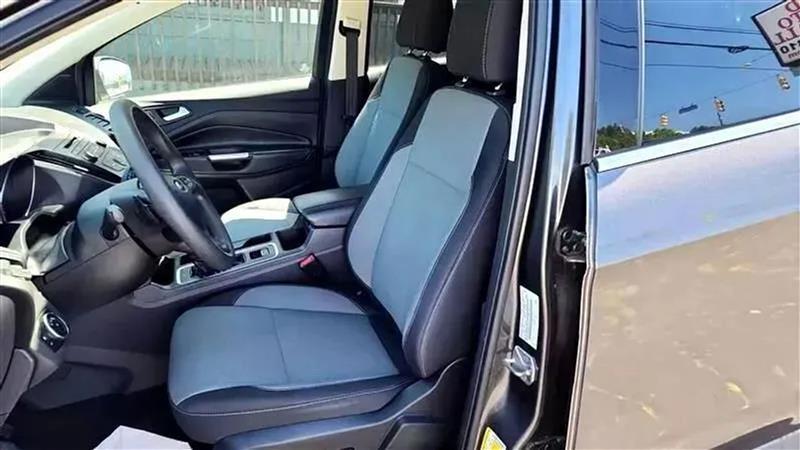 Ford Escape SE FWD 2017