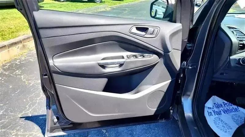 Ford Escape SE FWD 2017