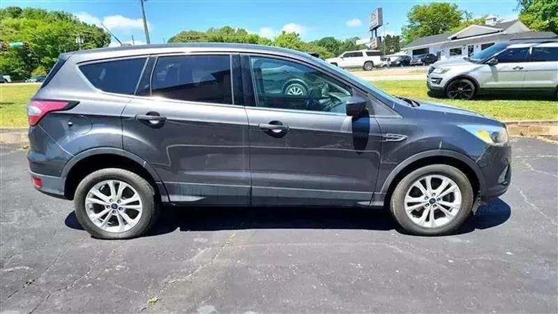 Ford Escape SE FWD 2017