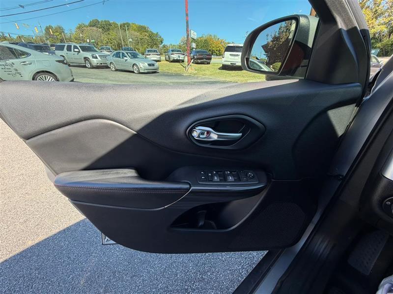 Jeep Cherokee Latitude 4WD 2014