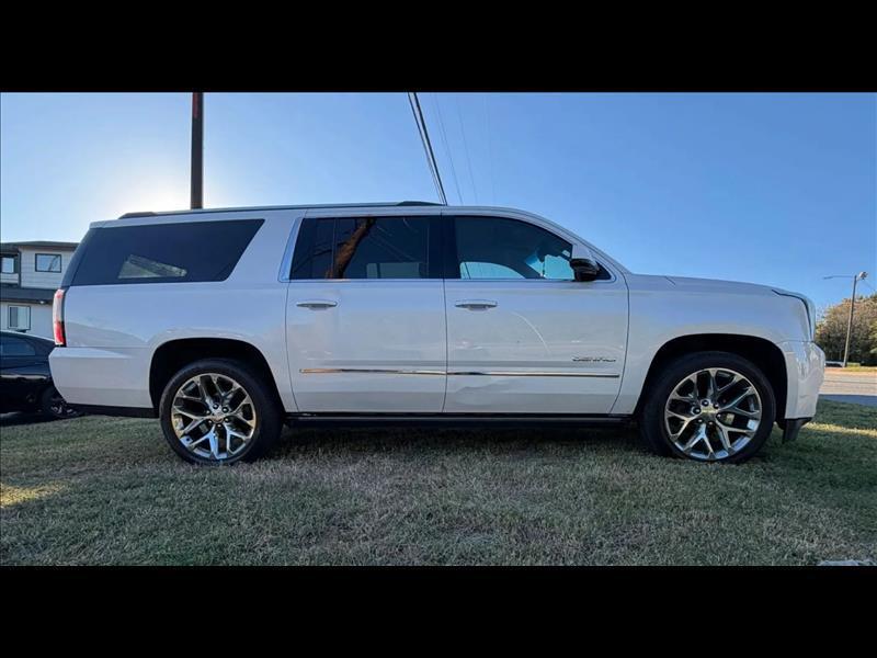 GMC Yukon XL Denali 4WD 2016