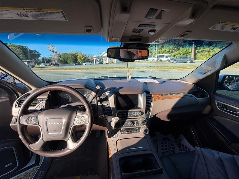 GMC Yukon XL Denali 4WD 2016