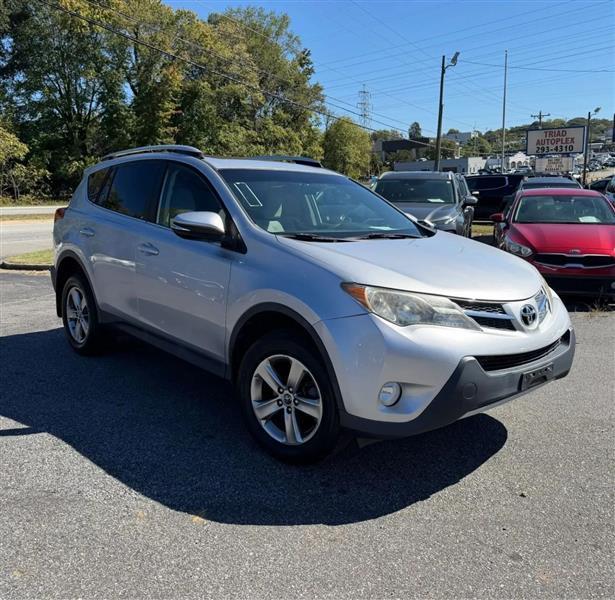 Toyota RAV4 XLE AWD 2015
