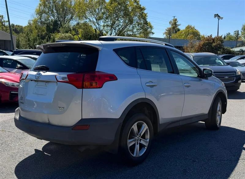 Toyota RAV4 XLE AWD 2015