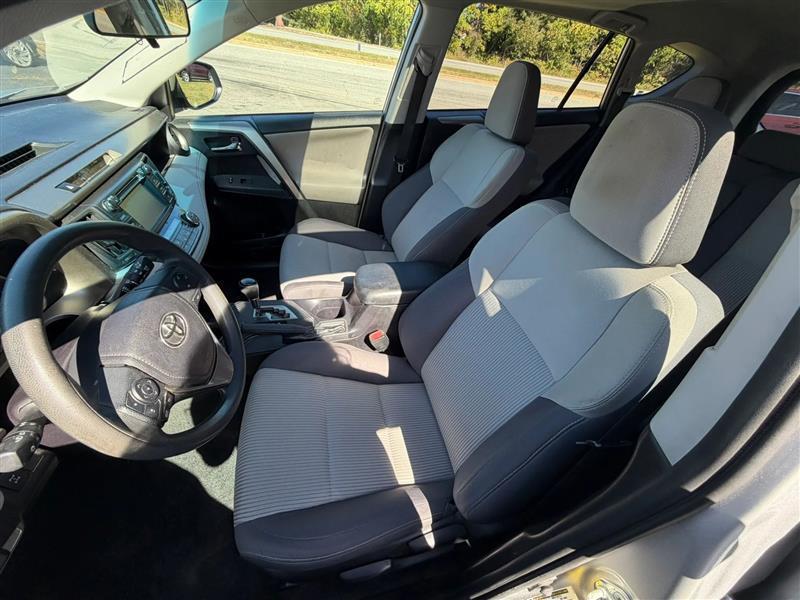 Toyota RAV4 XLE AWD 2015