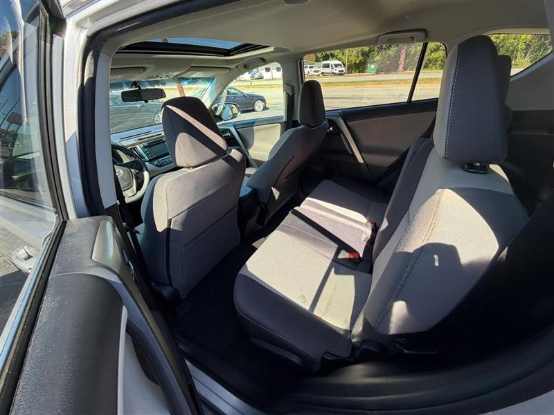 Toyota RAV4 XLE AWD 2015