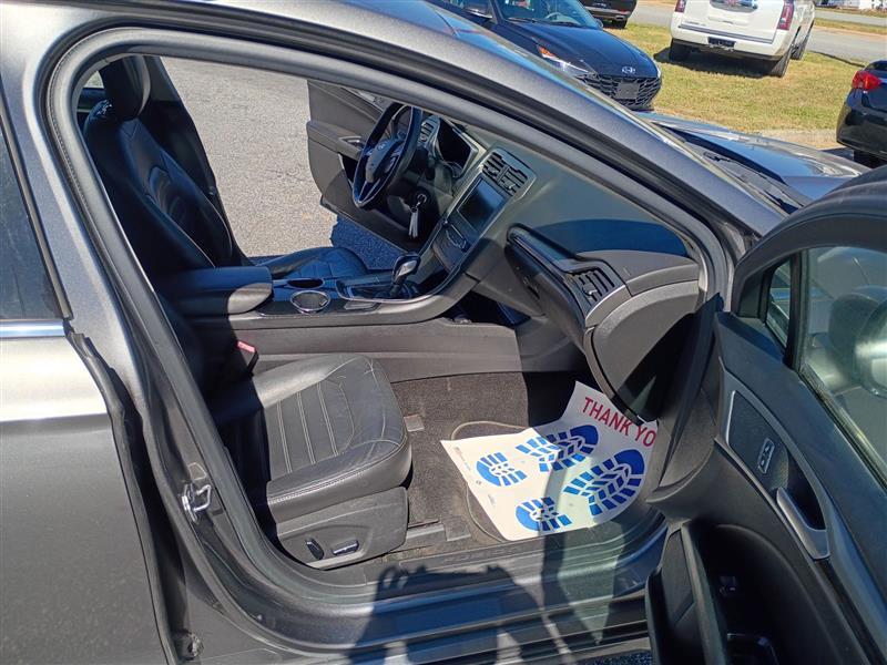 Ford Fusion SE 2013