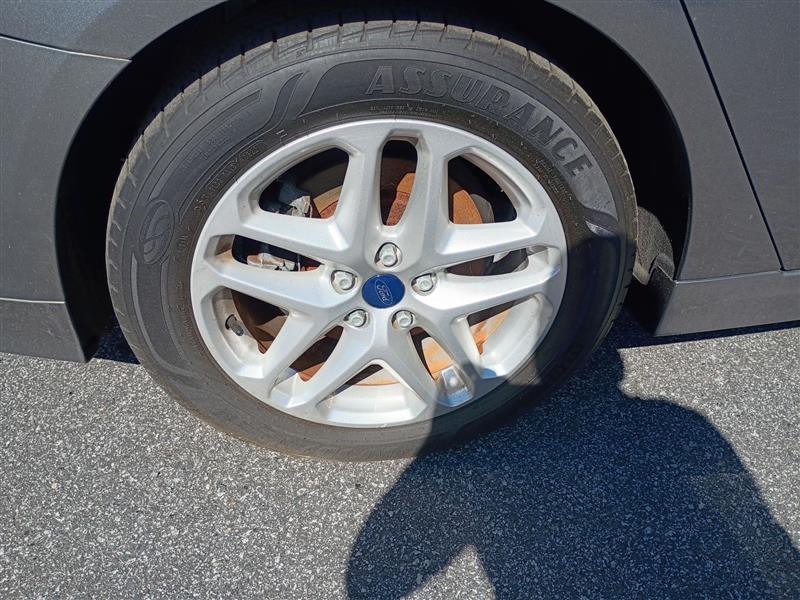 Ford Fusion SE 2013