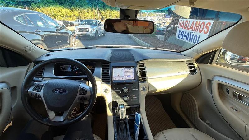 Ford Taurus SEL FWD 2016