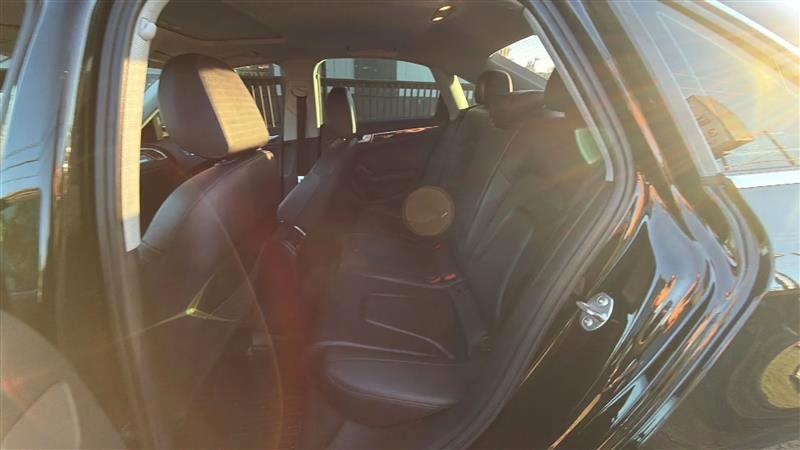 Audi A4 2.0T Sedan quattro Tiptronic 2015