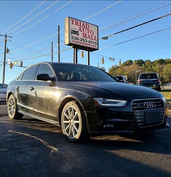 Audi A4 2.0T Sedan quattro Tiptronic 2015