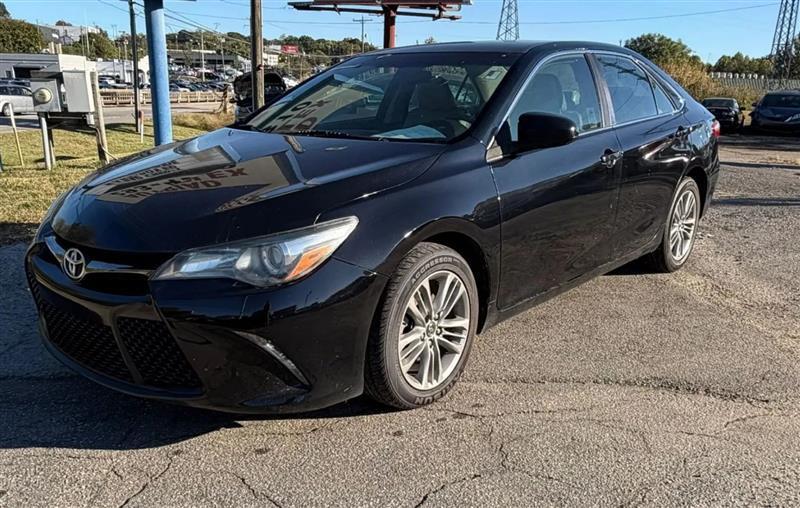 Toyota Camry SE 2017