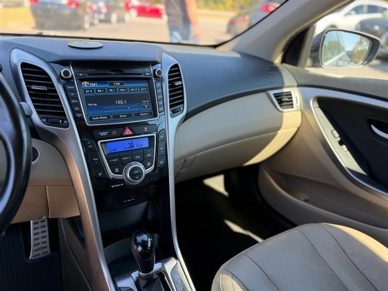 Hyundai Elantra GT A/T 2013