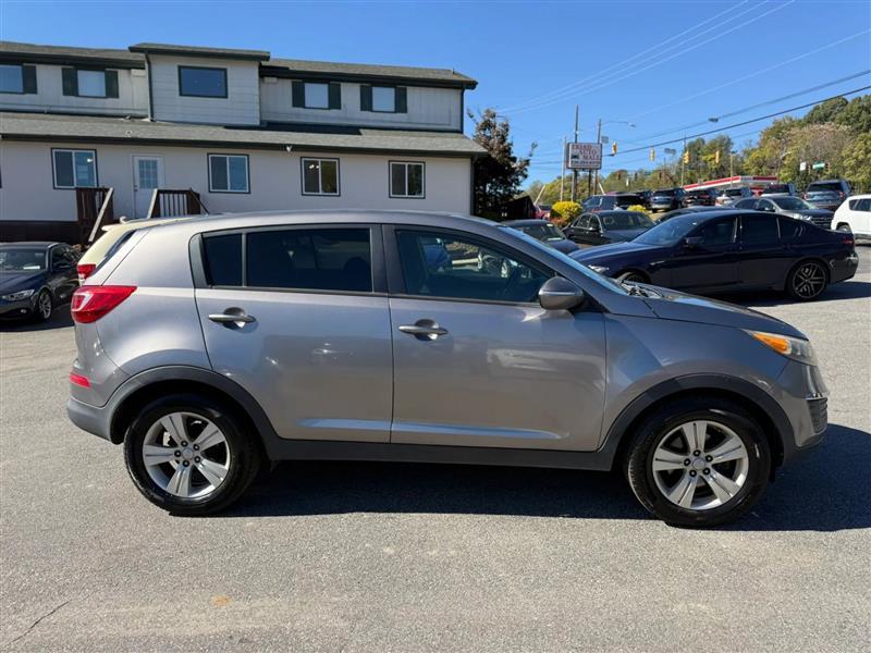 Kia Sportage LX FWD 2012