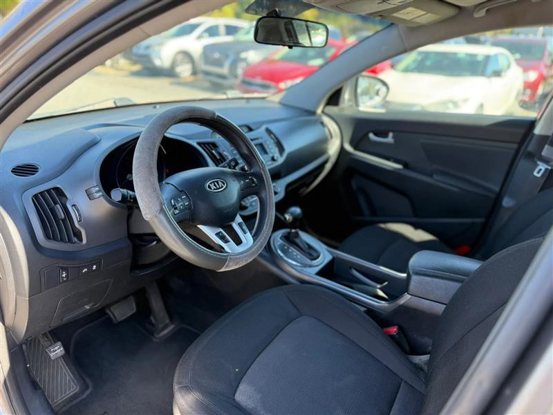 Kia Sportage LX FWD 2012