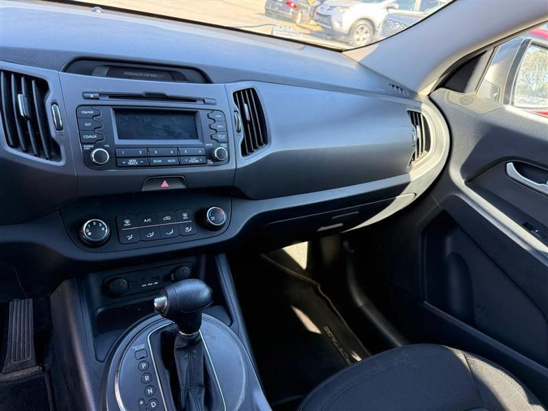 Kia Sportage LX FWD 2012