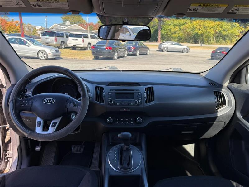 Kia Sportage LX FWD 2012