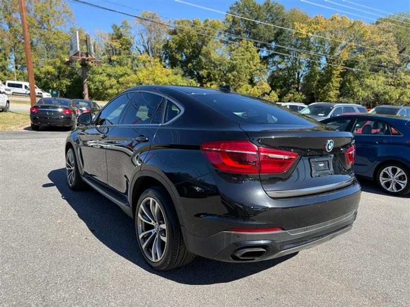 BMW X6 xDrive50i 2016
