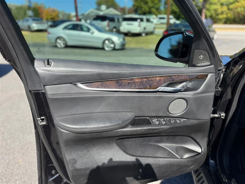 BMW X6 xDrive50i 2016