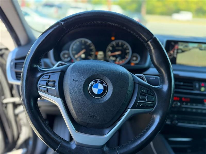 BMW X6 xDrive50i 2016
