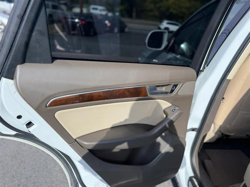 Audi Q5 2.0T Premium Plus quattro 2015