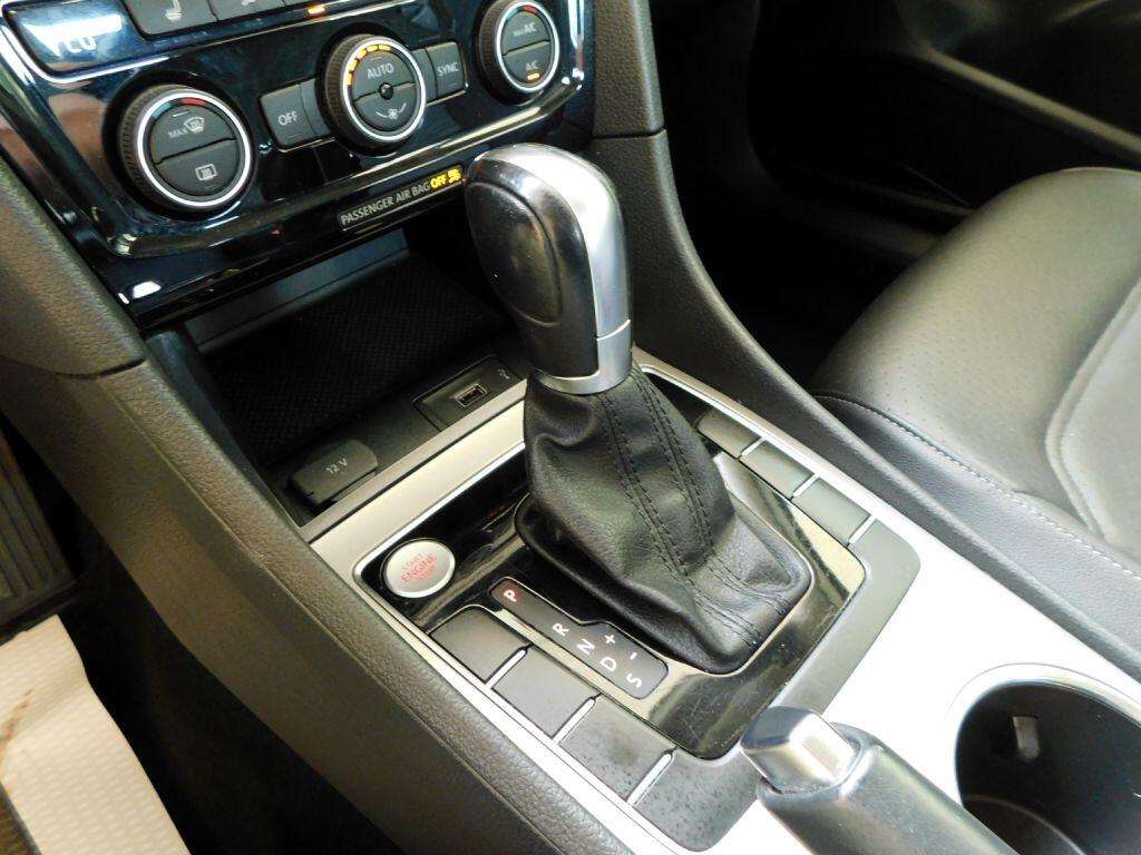 Volkswagen Passat SE 2020