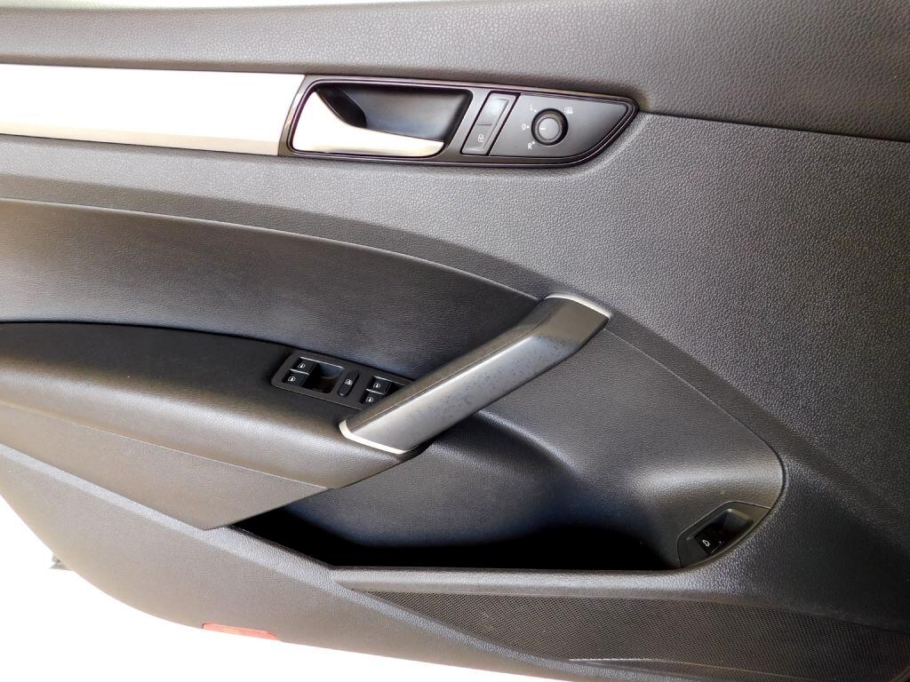 Volkswagen Passat SE 2020