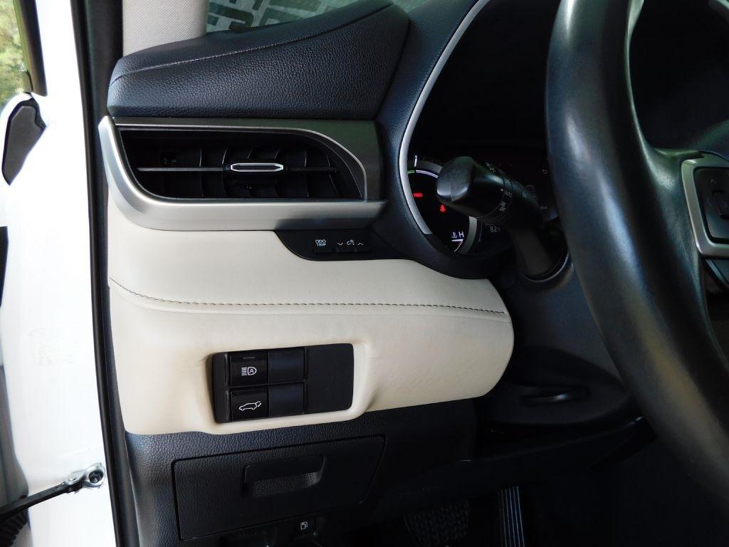 Toyota Highlander Hybrid XLE AWD 2023