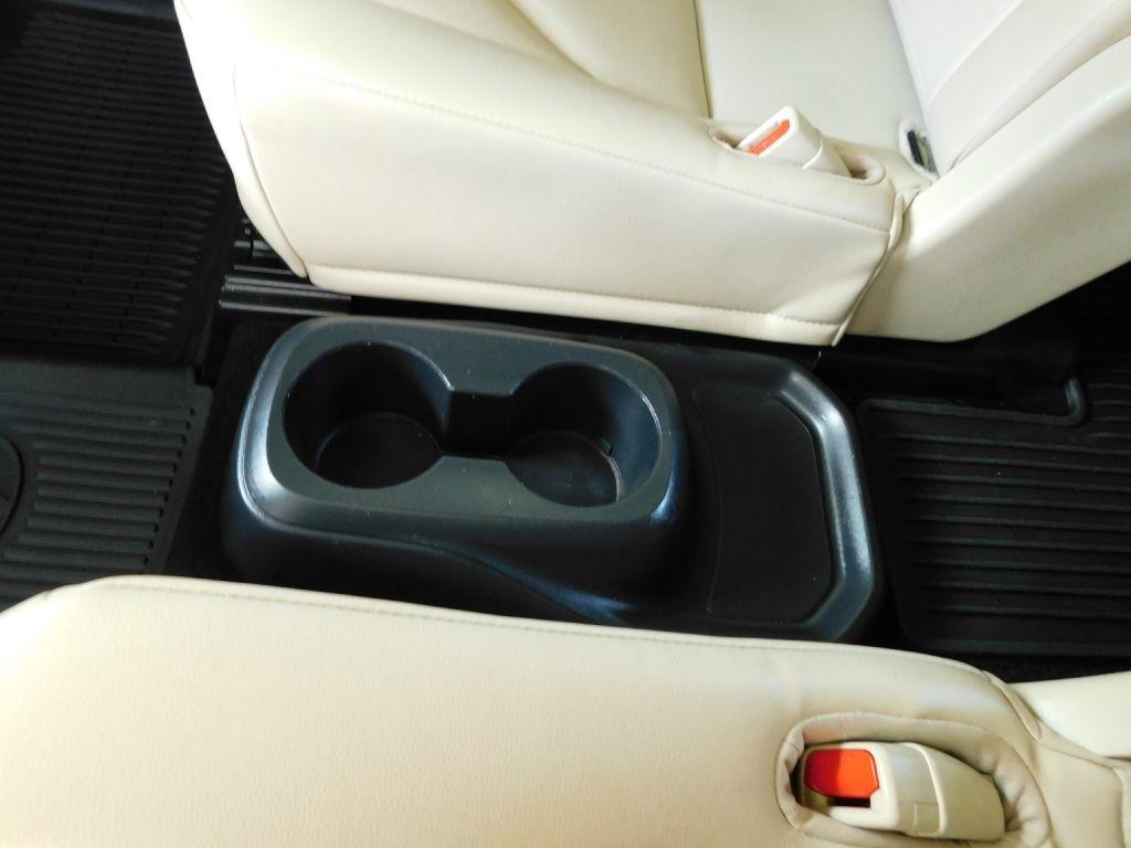 Toyota Highlander Hybrid XLE AWD 2023