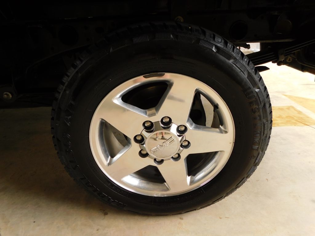 GMC Sierra 2500HD SLT Crew Cab 4WD 2012 GMC Sierra 2500HD SLT Crew Cab 4WD 2012