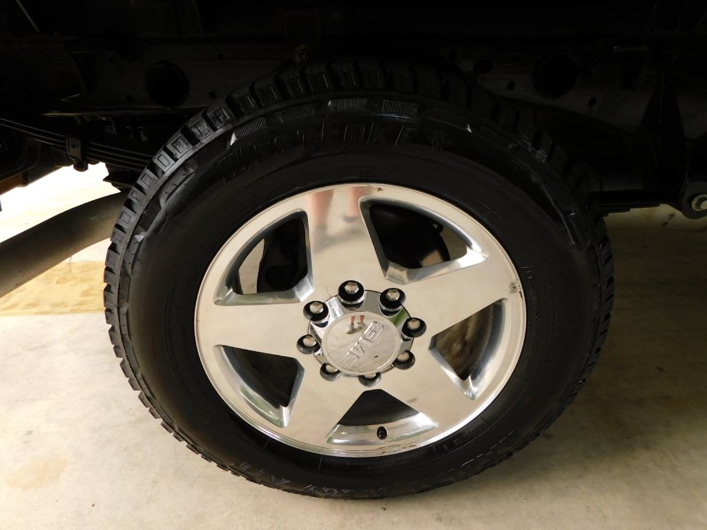 GMC Sierra 2500HD SLT Crew Cab 4WD 2012 GMC Sierra 2500HD SLT Crew Cab 4WD 2012