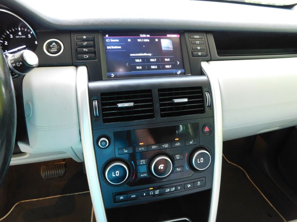 Land Rover Discovery Sport SE 2017 Land Rover Discovery Sport SE 2017