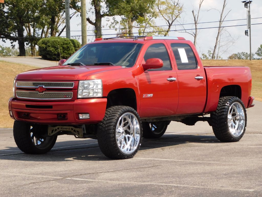 Chevrolet Silverado 1500 LTZ Crew Cab 4WD 2009 Chevrolet Silverado 1500 LTZ Crew Cab 4WD 2009