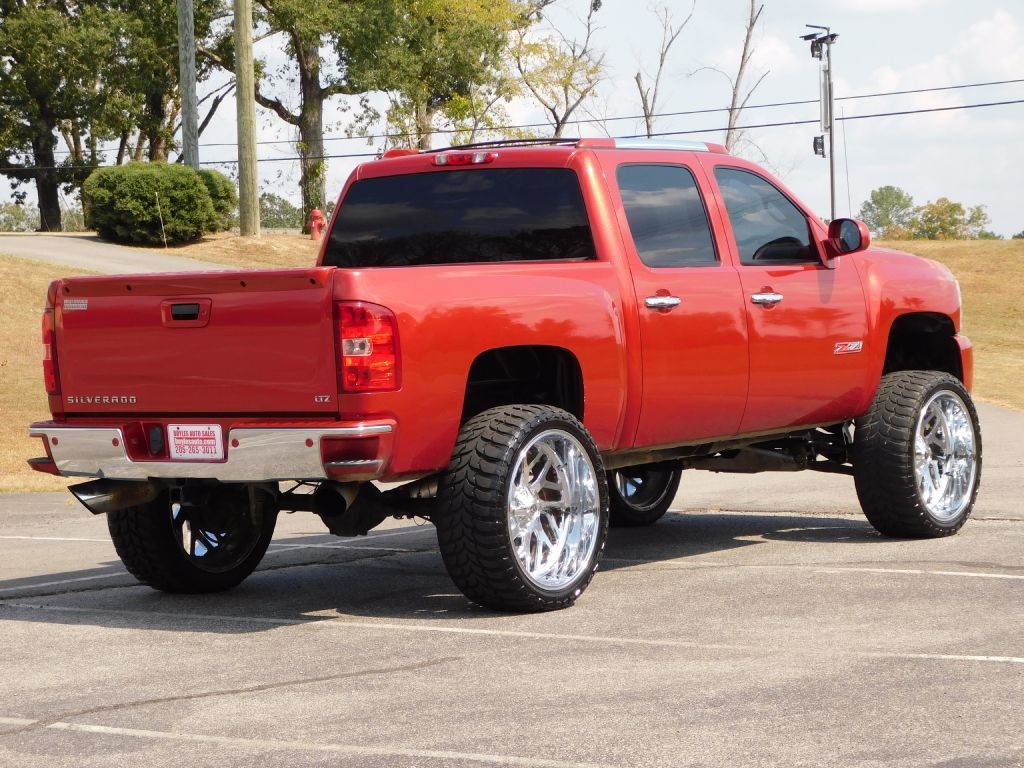 Chevrolet Silverado 1500 LTZ Crew Cab 4WD 2009 Chevrolet Silverado 1500 LTZ Crew Cab 4WD 2009