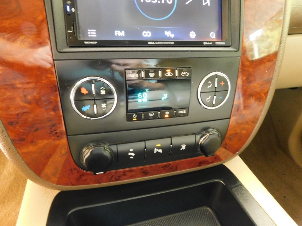 Chevrolet Silverado 1500 LTZ Crew Cab 4WD 2009 Chevrolet Silverado 1500 LTZ Crew Cab 4WD 2009