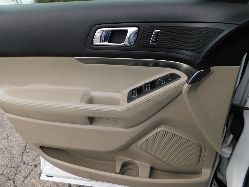 Ford Explorer Base 4WD 2015 Ford Explorer Base 4WD 2015