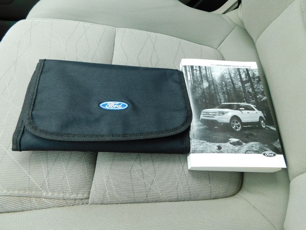 Ford Explorer Base 4WD 2015 Ford Explorer Base 4WD 2015