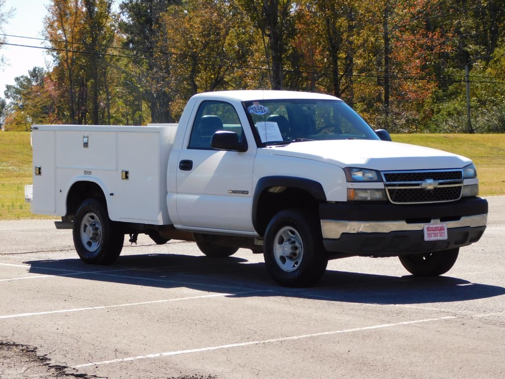 2005 Chevrolet Silverado 2500HD Long Bed 2WD